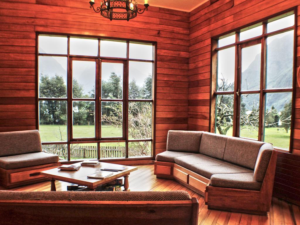 Mitico Puelo Lodge Las Gualas Екстериор снимка