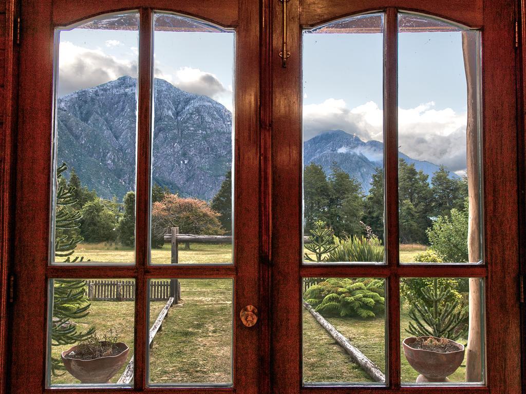 Mitico Puelo Lodge Las Gualas Екстериор снимка